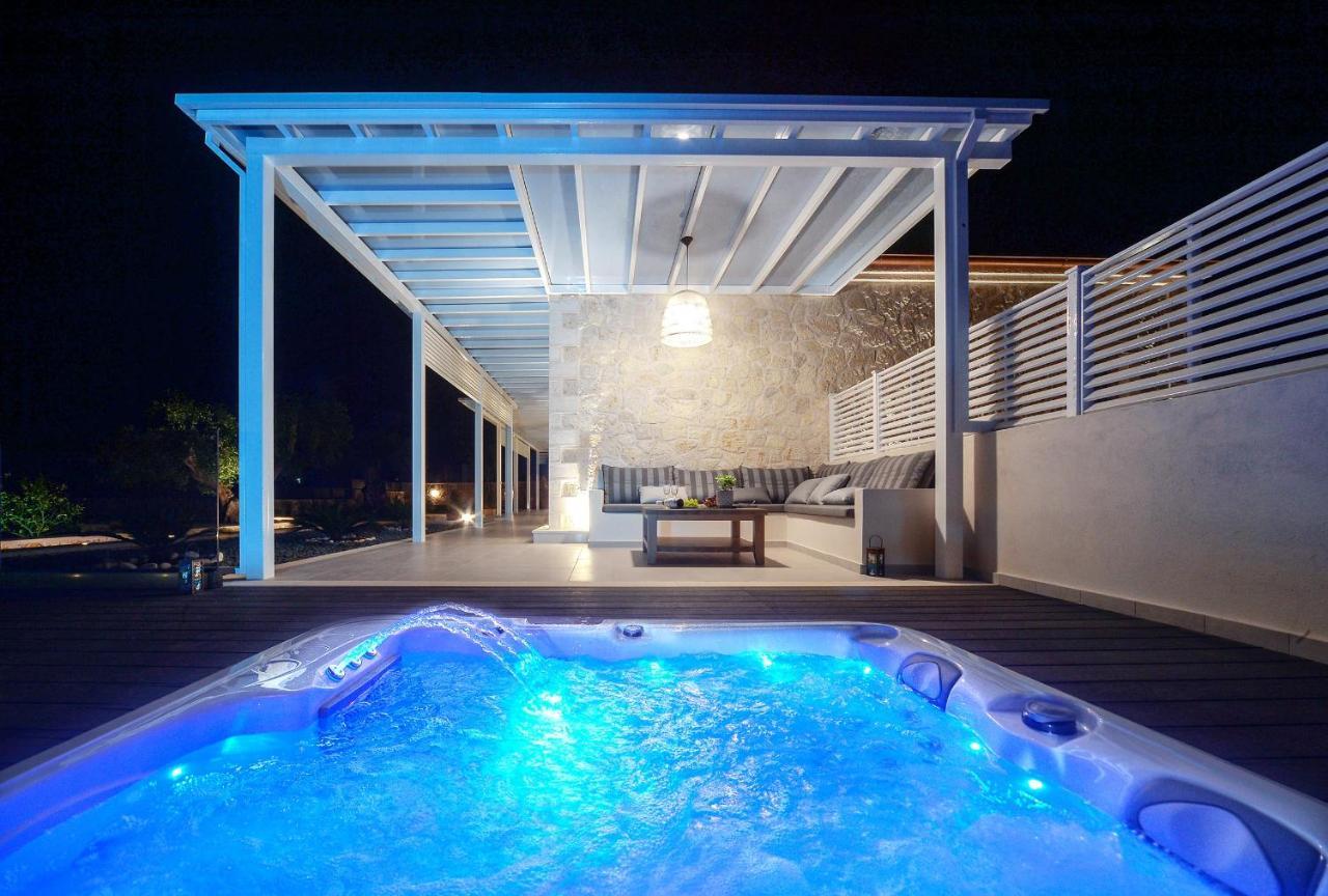 Paxos Luxury Living Junior Suites Гайос Экстерьер фото
