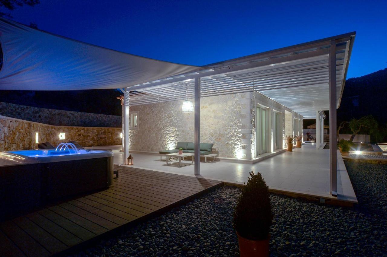 Paxos Luxury Living Junior Suites Гайос Экстерьер фото